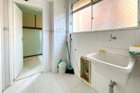 Apartamento à venda com 70m², 2 quartos e 1 vaga Apartamento à venda com 70m², 2 quartos e 1 vagaÁrea de Serviço