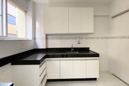 Apartamento à venda com 70m², 2 quartos e 1 vaga Apartamento à venda com 70m², 2 quartos e 1 vagaCozinha