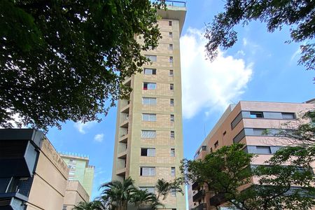 Apartamento à venda com 70m², 2 quartos e 1 vaga Apartamento à venda com 70m², 2 quartos e 1 vagaFachada