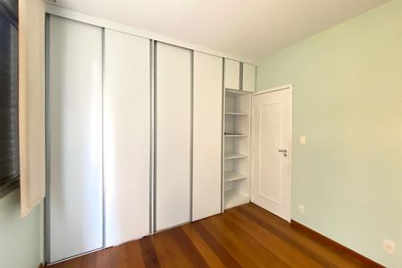 Apartamento à venda com 70m², 2 quartos e 1 vaga Apartamento à venda com 70m², 2 quartos e 1 vagaSuite 1