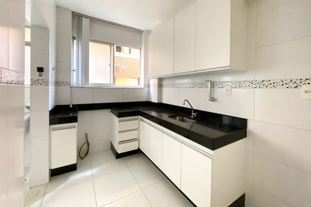 Apartamento à venda com 70m², 2 quartos e 1 vaga Apartamento à venda com 70m², 2 quartos e 1 vagaCozinha
