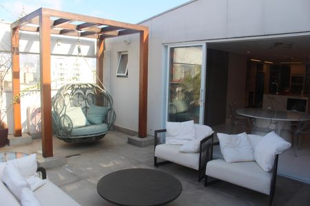 Apartamento à venda com 302m², 4 quartos e 3 vagasQuintal