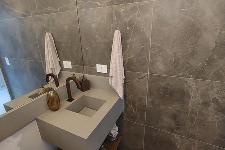 Apartamento à venda com 302m², 4 quartos e 3 vagas Apartamento à venda com 302m², 4 quartos e 3 vagasLavabo
