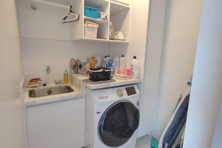 Apartamento à venda com 302m², 4 quartos e 3 vagas Apartamento à venda com 302m², 4 quartos e 3 vagasÁrea de Serviço