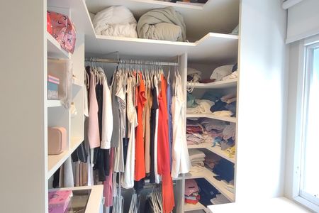 Apartamento à venda com 302m², 4 quartos e 3 vagas Apartamento à venda com 302m², 4 quartos e 3 vagasCloset da suíte 1
