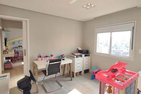 Apartamento à venda com 302m², 4 quartos e 3 vagas Apartamento à venda com 302m², 4 quartos e 3 vagasQuarto