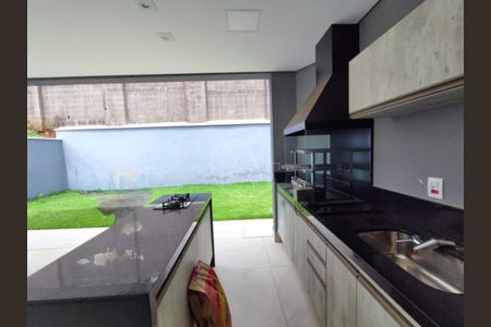 Casa de condomínio à venda com 280m², 3 quartos e 4 vagas