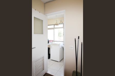 Apartamento à venda com 94m², 3 quartos e 1 vagaQuarto de Serviço