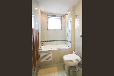 Apartamento à venda com 94m², 3 quartos e 1 vagaBanheiro da Suíte 