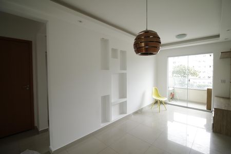 Sala de apartamento para alugar com 2 quartos, 50m² em Taquara, Rio de Janeiro