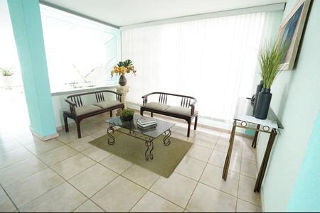 Apartamento para alugar com 72m², 3 quartos e 1 vaga