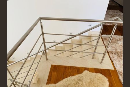 Casa de condomínio à venda com 482m², 5 quartos e 6 vagas