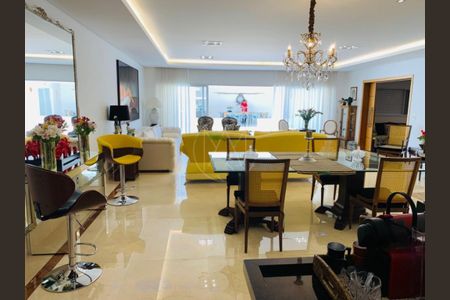 Casa de condomínio à venda com 482m², 5 quartos e 6 vagas