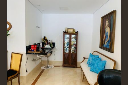 Casa de condomínio à venda com 482m², 5 quartos e 6 vagas