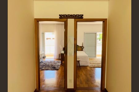 Casa de condomínio à venda com 482m², 5 quartos e 6 vagas