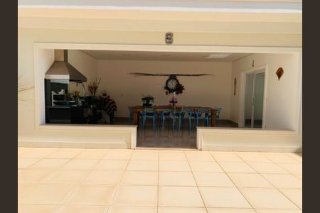 Casa de condomínio à venda com 482m², 5 quartos e 6 vagas