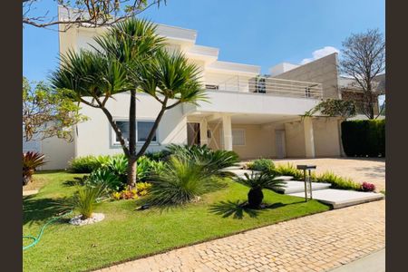 Casa de condomínio à venda com 482m², 5 quartos e 6 vagas