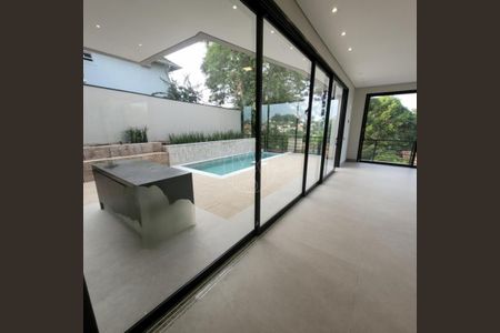 Casa de condomínio à venda com 288m², 4 quartos e 4 vagas