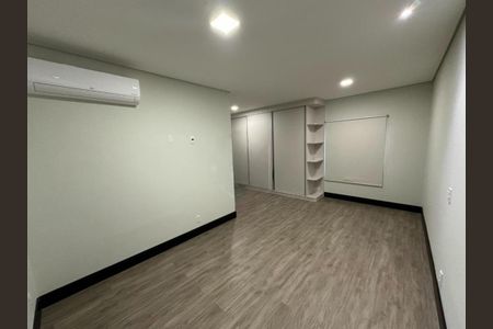 Casa de condomínio à venda com 288m², 4 quartos e 4 vagas
