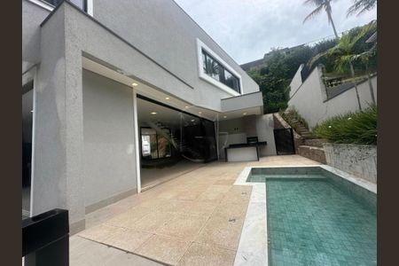 Casa de condomínio à venda com 288m², 4 quartos e 4 vagas