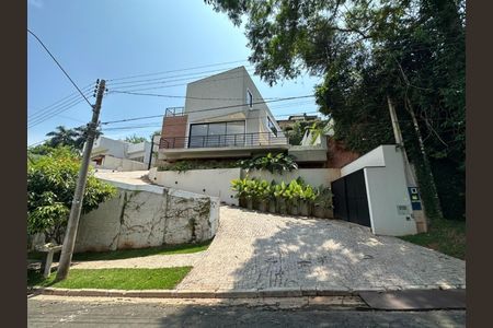 Casa de condomínio à venda com 288m², 4 quartos e 4 vagas