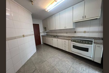 Apartamento à venda com 126m², 3 quartos e 2 vagas