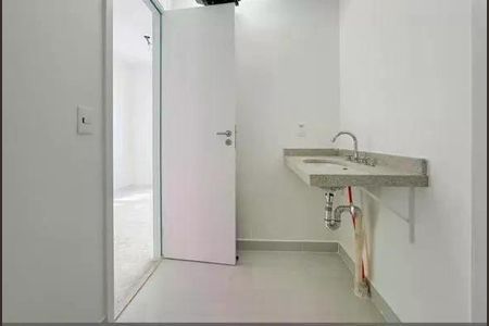 Apartamento à venda com 1 quarto, 21m² em Vila Firmiano Pinto, São Paulo
