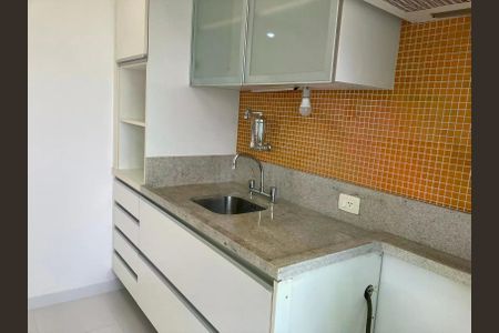 Apartamento à venda com 66m², 2 quartos e 1 vaga