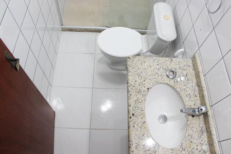 Casa de condomínio para alugar com 200m², 3 quartos e 2 vagas
