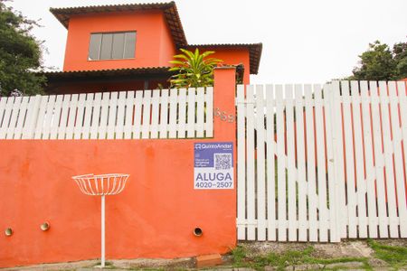 Casa de condomínio para alugar com 200m², 3 quartos e 2 vagas