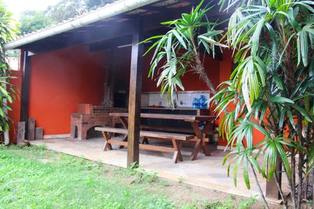 Casa de condomínio para alugar com 200m², 3 quartos e 2 vagas