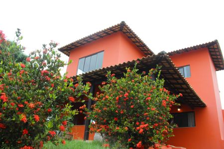 Casa de condomínio para alugar com 200m², 3 quartos e 2 vagas