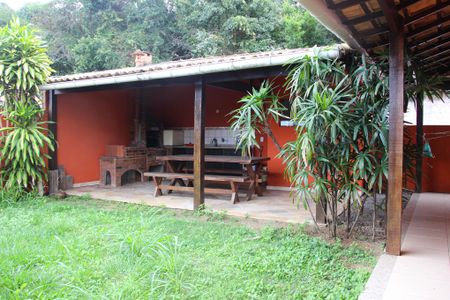 Casa de condomínio para alugar com 200m², 3 quartos e 2 vagas