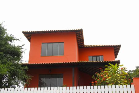 Casa de condomínio para alugar com 200m², 3 quartos e 2 vagas