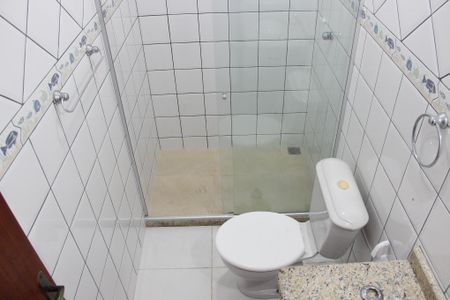 Casa de condomínio para alugar com 200m², 3 quartos e 2 vagas