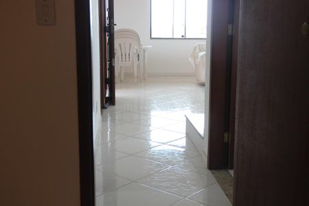 Casa de condomínio para alugar com 200m², 3 quartos e 2 vagas