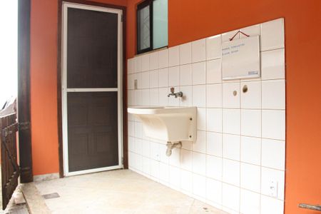 Casa de condomínio para alugar com 200m², 3 quartos e 2 vagas