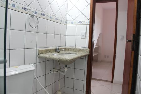 Casa de condomínio para alugar com 200m², 3 quartos e 2 vagas