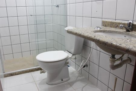 Casa de condomínio para alugar com 200m², 3 quartos e 2 vagas