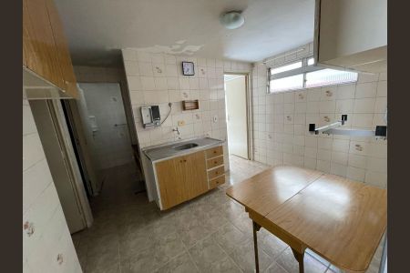 Apartamento à venda com 2 quartos, 56m² em Itaquera, São Paulo