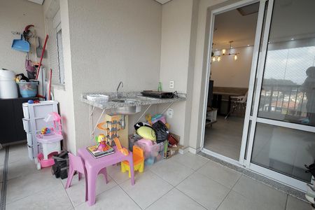 Apartamento à venda com 64m², 2 quartos e 1 vagaSacada