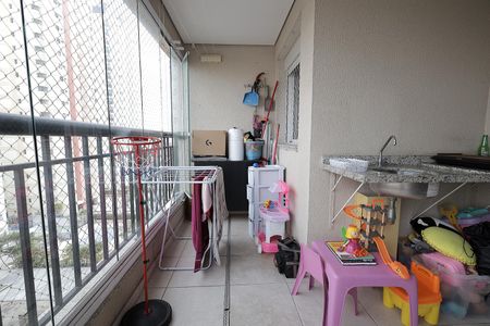 Apartamento à venda com 64m², 2 quartos e 1 vagaSacada