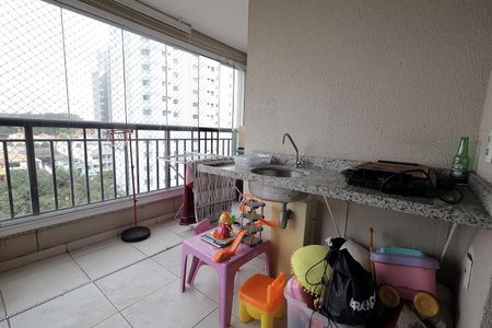 Apartamento à venda com 64m², 2 quartos e 1 vagaSacada