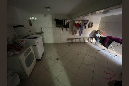 Casa à venda com 4 quartos, 300m² em Penha de França, São Paulo