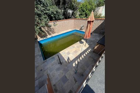 Casa à venda com 4 quartos, 300m² em Penha de França, São Paulo