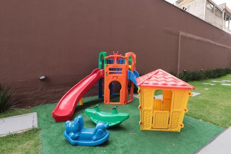 Apartamento para alugar com 39m², 2 quartos e sem vaga Apartamento para alugar com 39m², 2 quartos e sem vagaÁrea comum - Playground