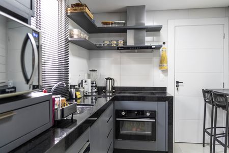 Apartamento para alugar com 135m², 4 quartos e 4 vagas Apartamento para alugar com 135m², 4 quartos e 4 vagasCozinha