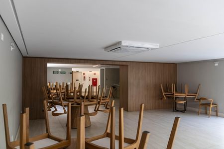Apartamento para alugar com 135m², 4 quartos e 4 vagas Apartamento para alugar com 135m², 4 quartos e 4 vagasÁrea comum - Salão de festas