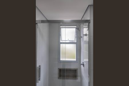 Apartamento para alugar com 135m², 4 quartos e 4 vagas Apartamento para alugar com 135m², 4 quartos e 4 vagasBanheiro da Suíte 3