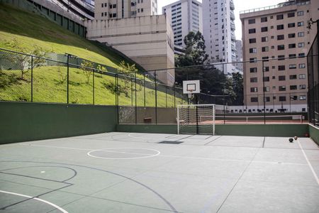 Apartamento para alugar com 135m², 4 quartos e 4 vagas Apartamento para alugar com 135m², 4 quartos e 4 vagasQuadra Esportiva